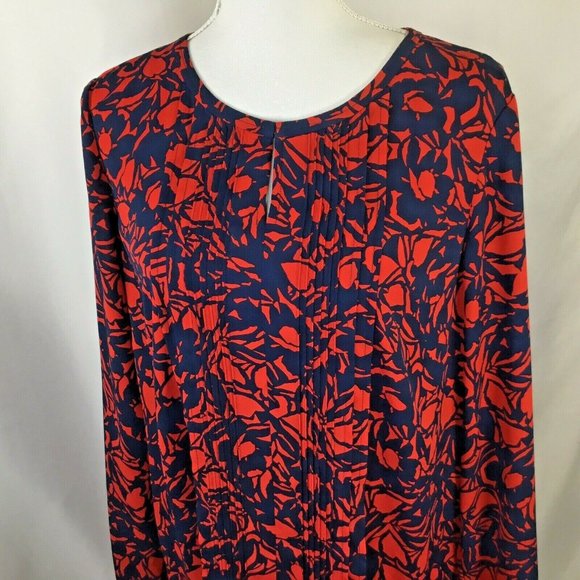 Talbots Tops - Talbots~Pintuck Yoke Accent~Keyhole Neck~Navy~Red~